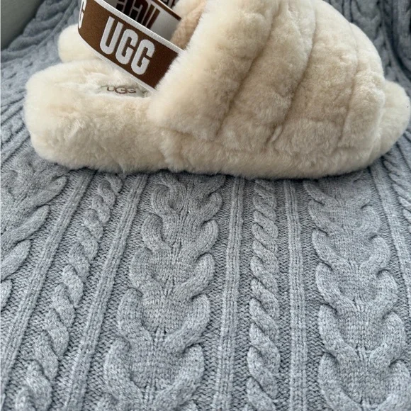UGG Women's Tan Fluffy Slippers - Picture 6 of 6